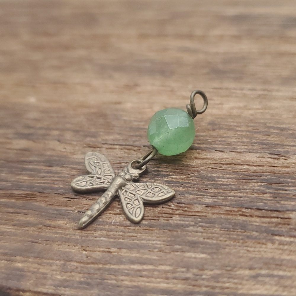 Dragonfly spring‎ escape pendant
